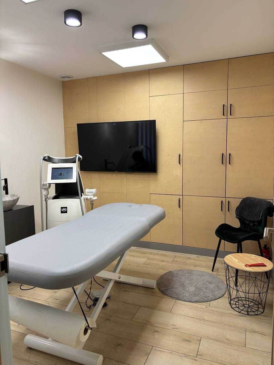 Gotowy biznes. Sprzedam salon depilacji laserowej, masażu.