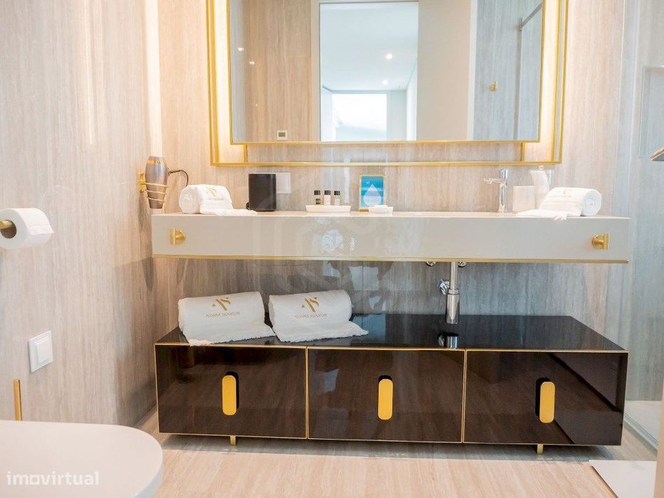 Moradia de estilo contemporâneo e com linhas modernas, Pinhal Velho...