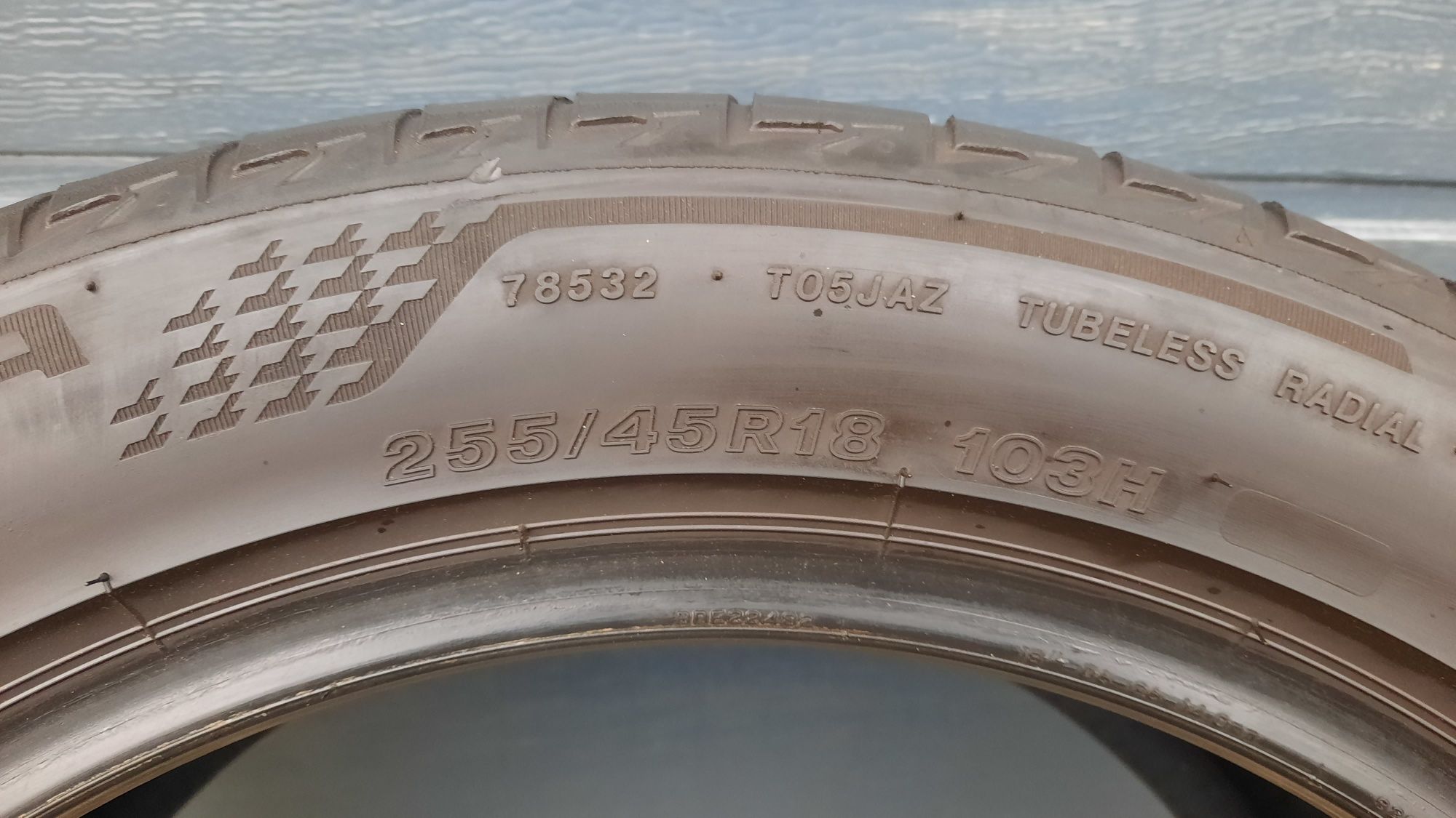 Bridgestone 255/45 R18 Turanza 2021 Na sezon