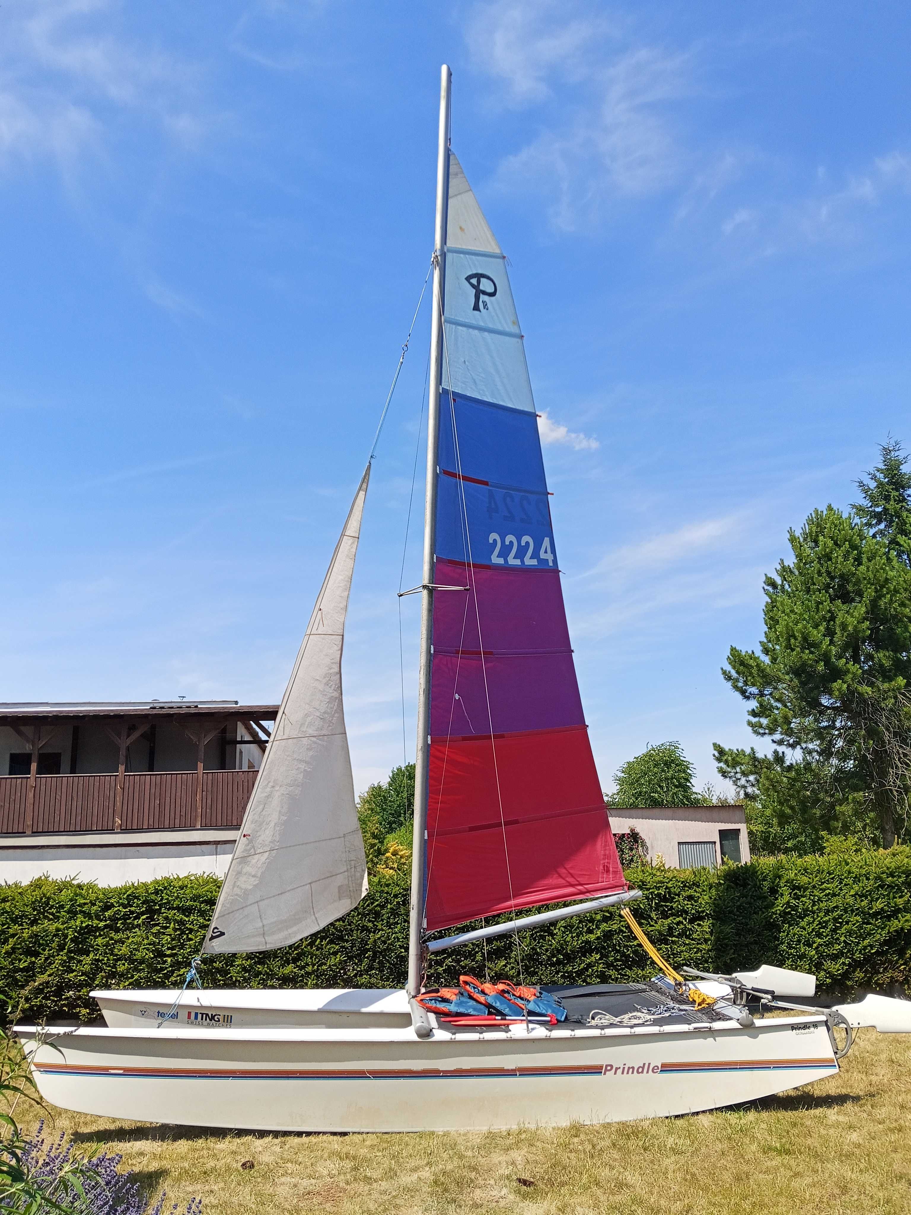 Katamaran 5,5m, Prindle 18