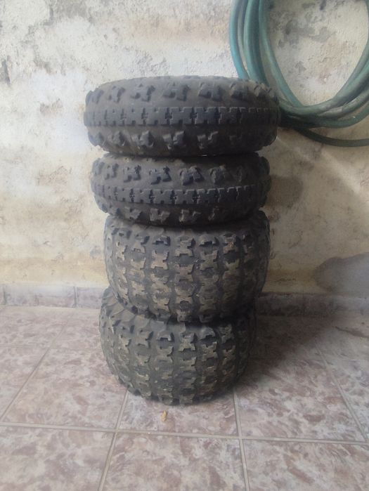 Pneus e jantes moto 4 yamaha