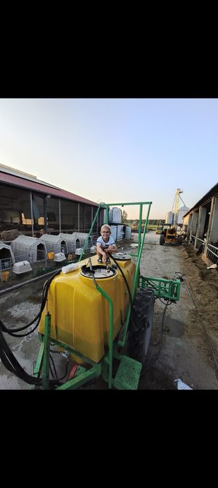 Opryskiwacz ciągany 1200l 15m