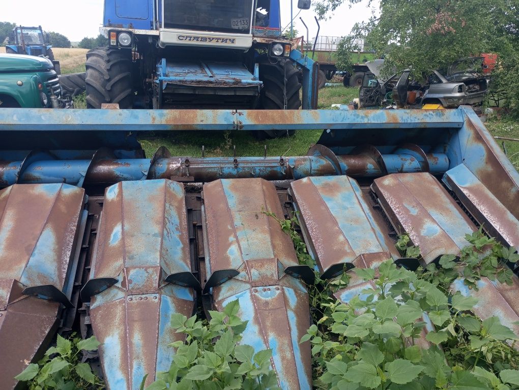 Продам комбайн кзс 9.1
