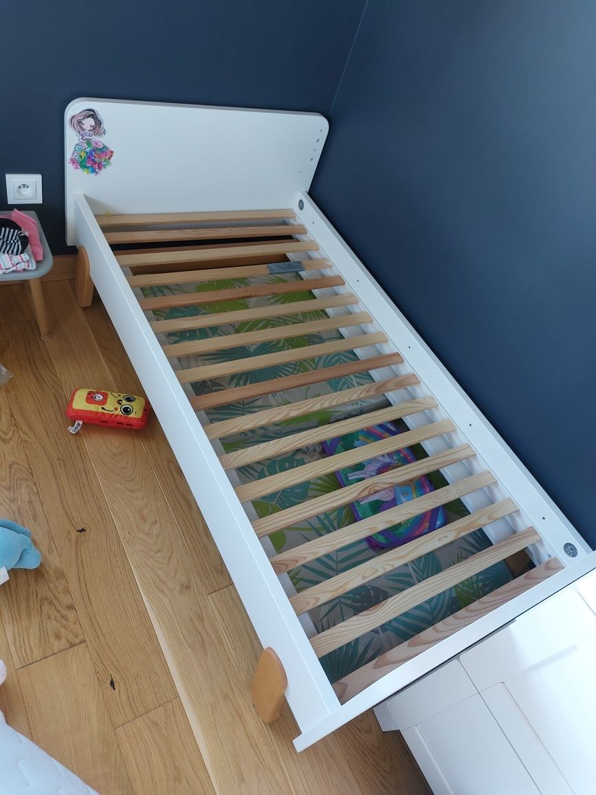 Łóżko, Łóżeczko niemowlęce, tapczan 140x70 pinio IGA