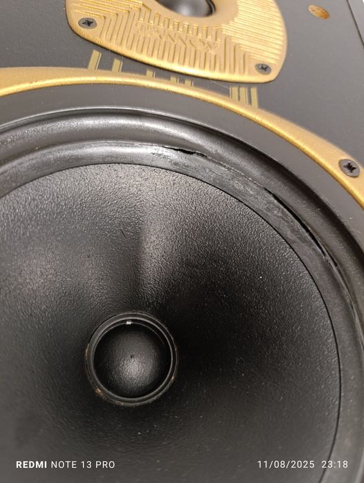 Colunas Tanoy  Eclipse