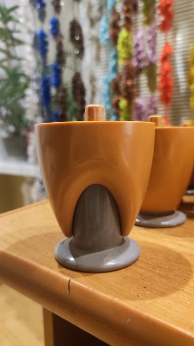 Меблеві ніжки шафи тумбочки стінки кухні з можливістю регулювання.