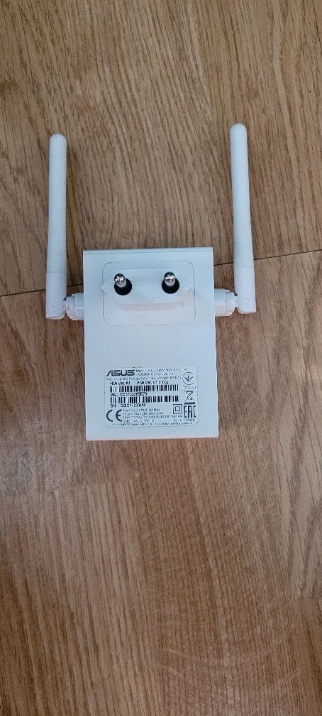 Wzmacniacz sygnału WiFi Asus RP-N12 wireless N300