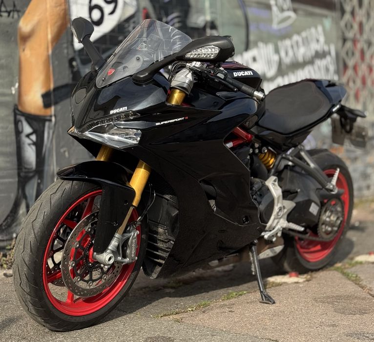 Ducati SuperSport S 2017 рік