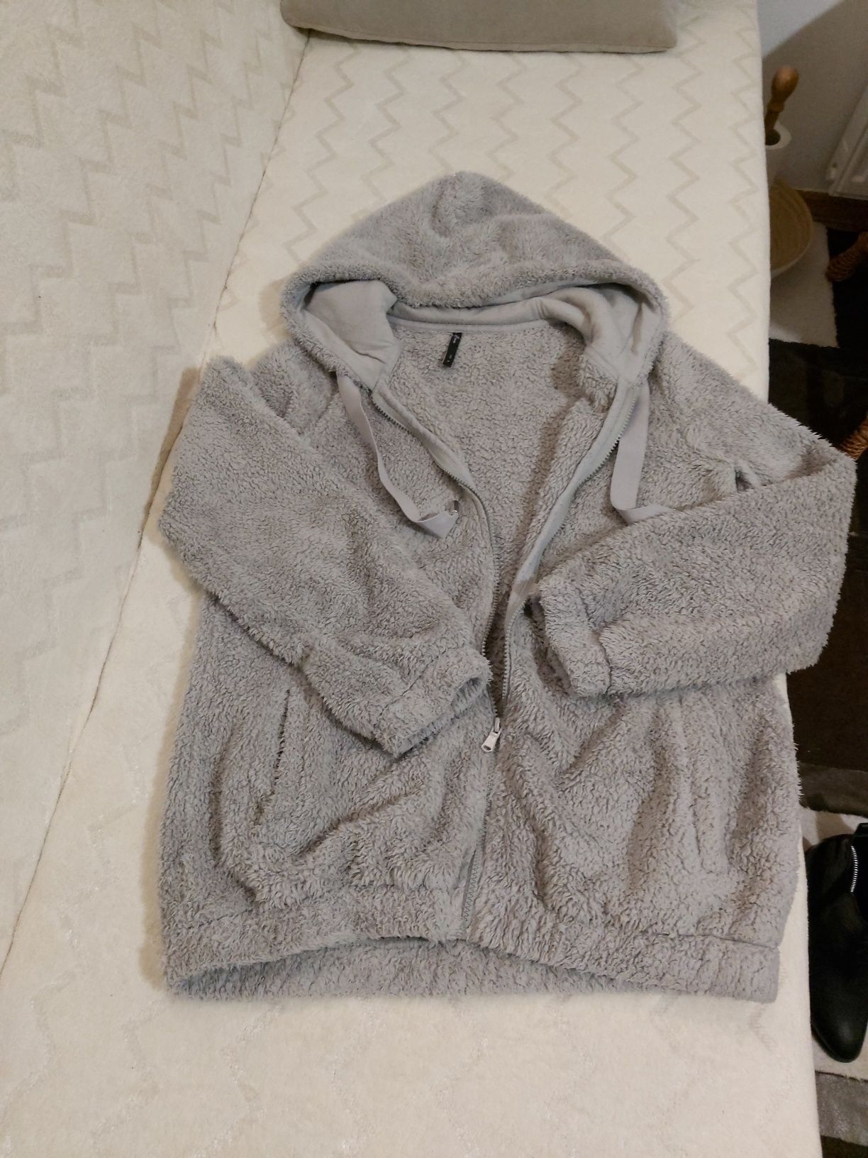Bluza szara z zamkiem