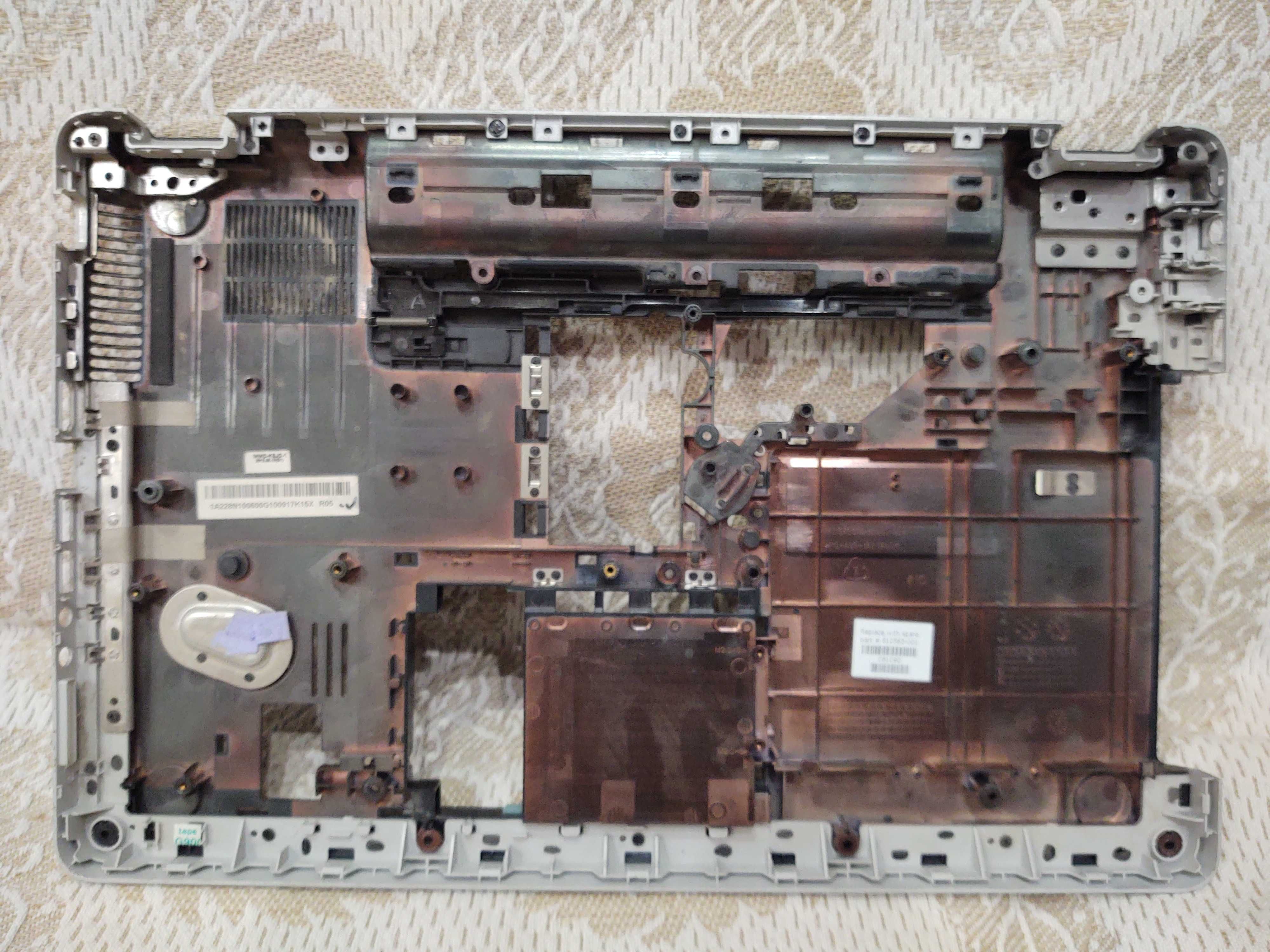 Піддон до ноутбуків HP G62-B53SR, G56, CQ62 Black 610565-001