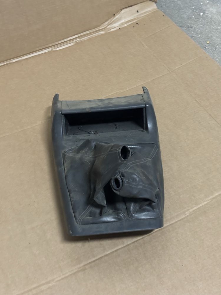 Plastico c/Pele mudancas Mitsubishi Sportwagon