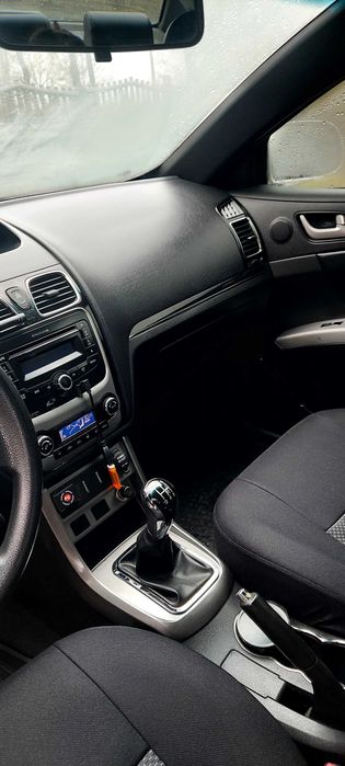 Geely Emgrand 7 5000$ торг у капота