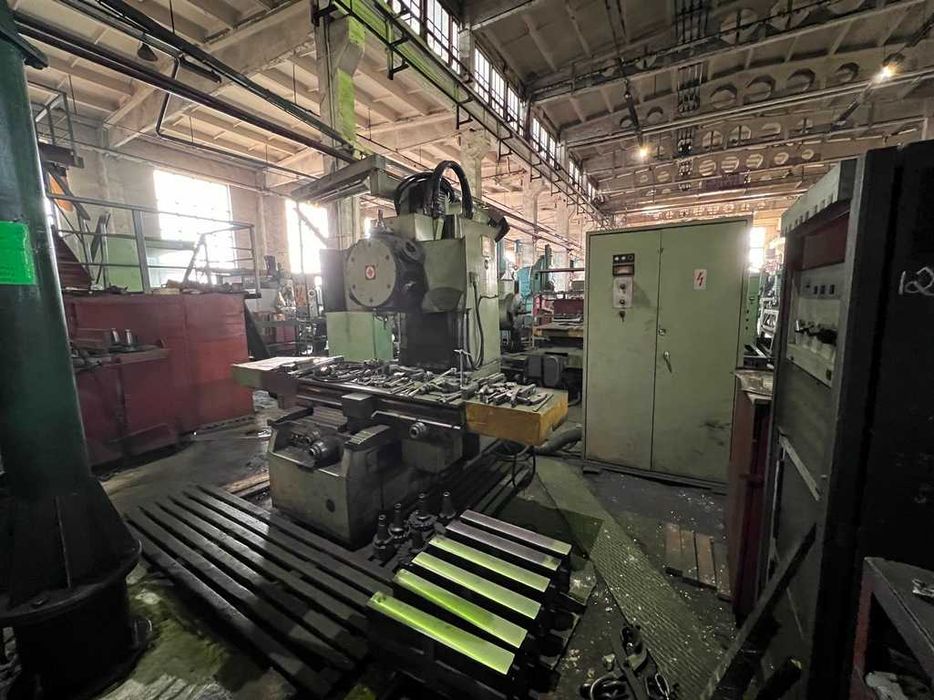 ВМ127, 6Р13Ф30, 6Р13,  6Т12, FCR-50, FSS 315, 6Р82 - станок фрезерний