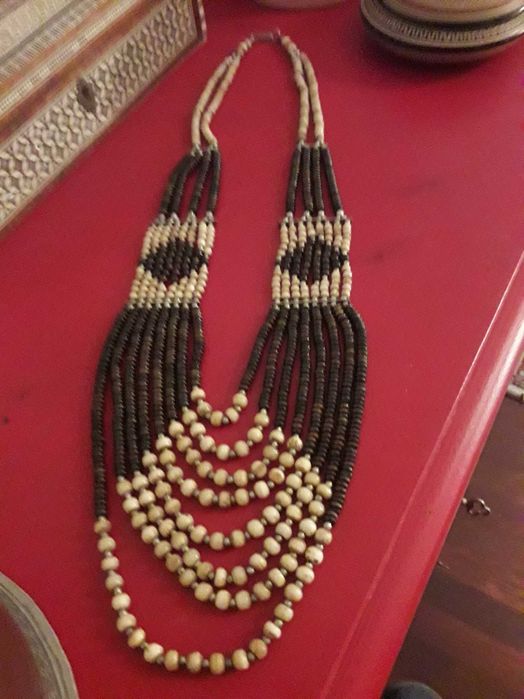 Colar comprido (peça única)