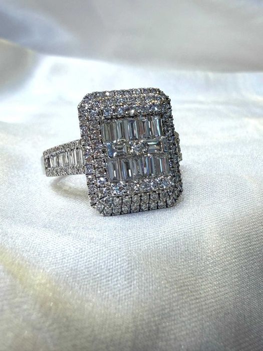 Pierścionek z diamentami naturalnymi 1.48 CT