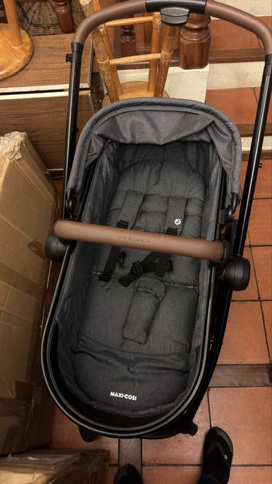 Carrinho zelia s maxi cosi