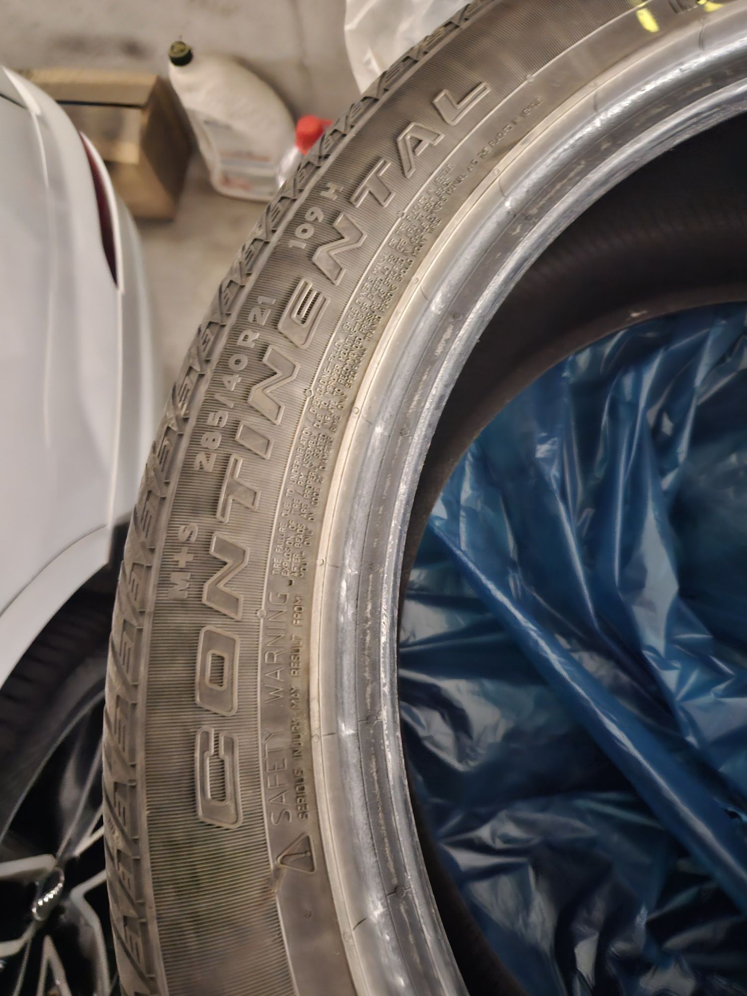 Opony Continental cross contact 285/40/R21