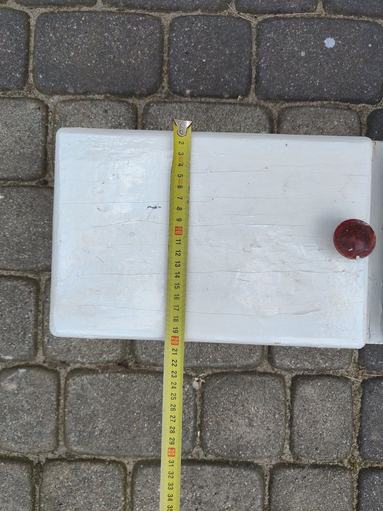 Mała szafka  PRL wisząca