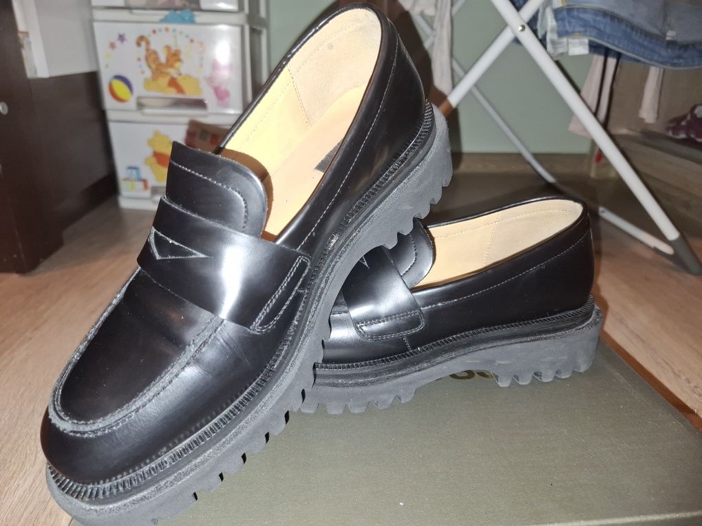 Buty Mokasyny czarne skórzane