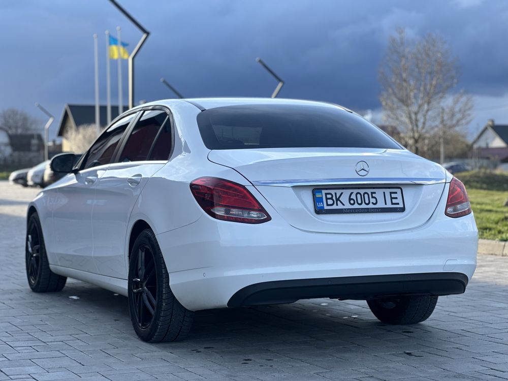 Продам mersedes w205