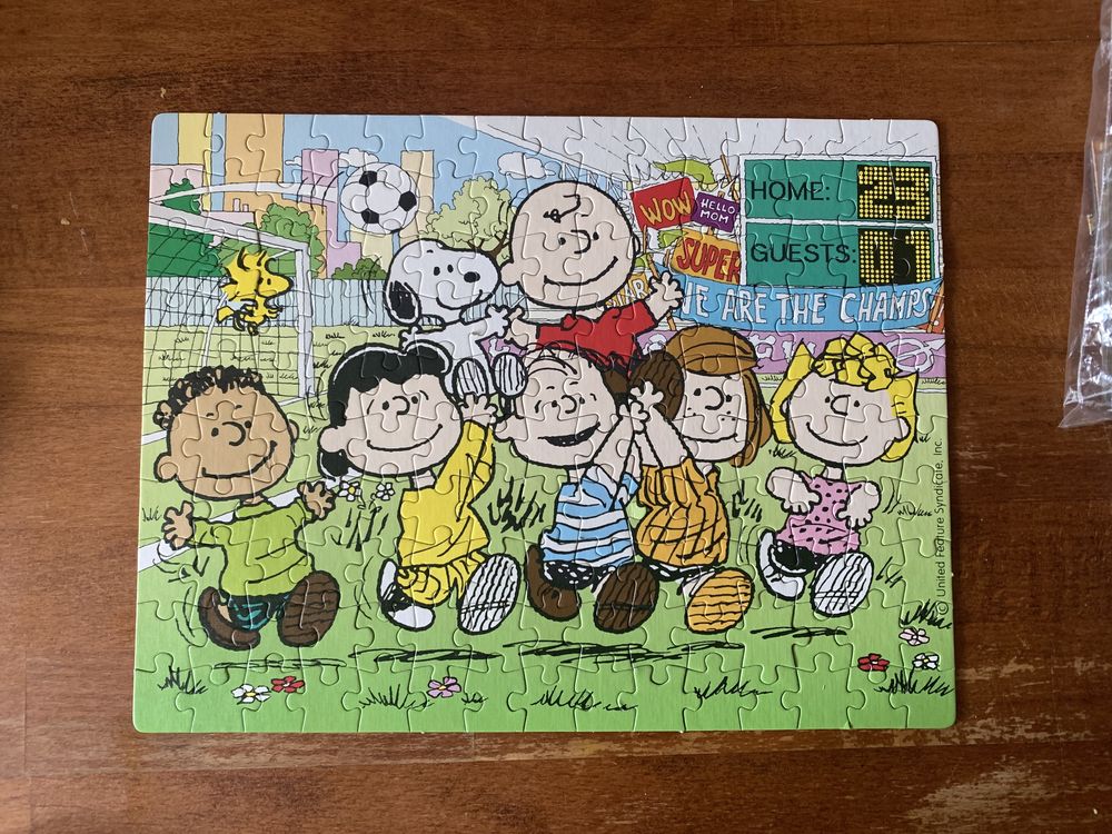 Maxi-Puzzle kinder niespodzianka PEANUTS/SNOOPY FRIENDS