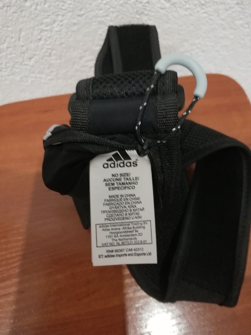 Adidas pas na napoje