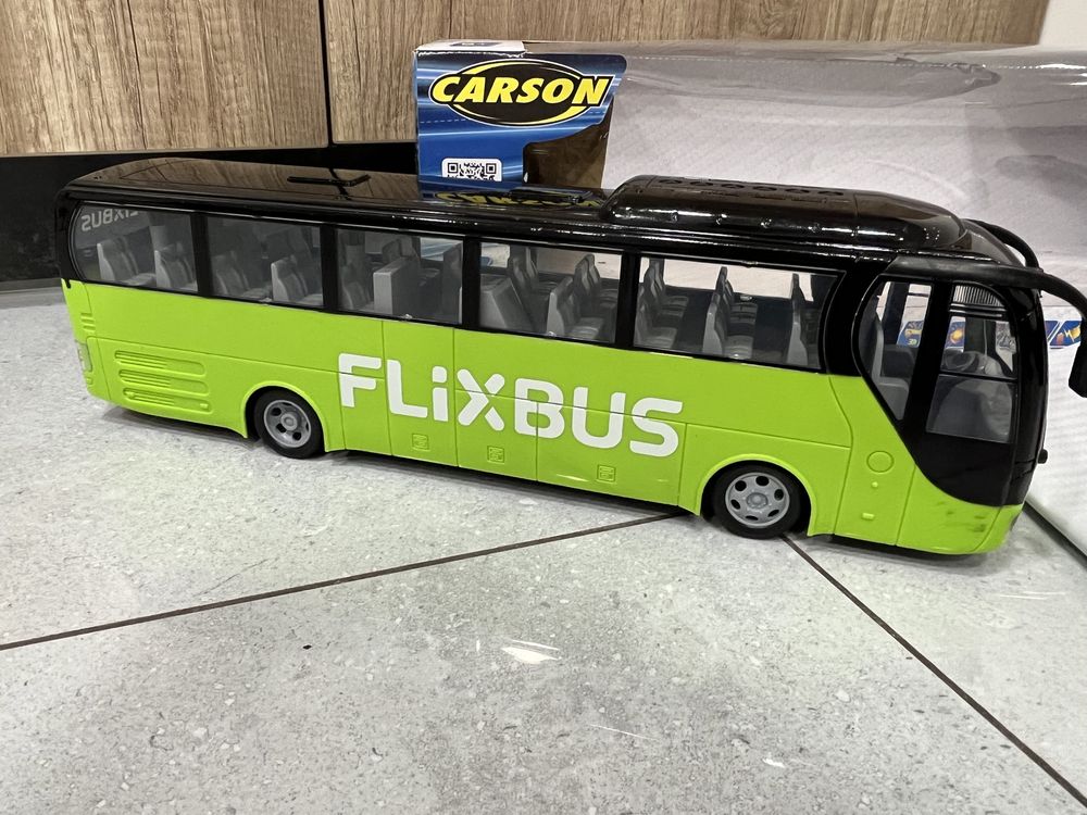 Autobus FLIXBUS zdalnie stwrowany Carson