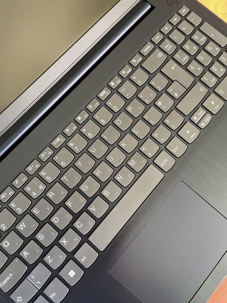 Lenovo IdeaPad 3 15IAU7