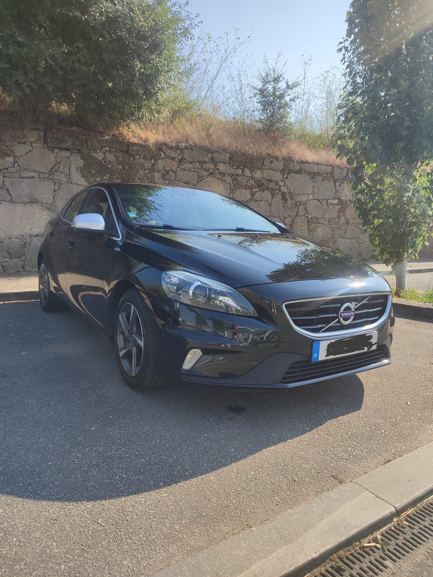 Volvo V40 D2 R Design 2.0 120cv (222000km)