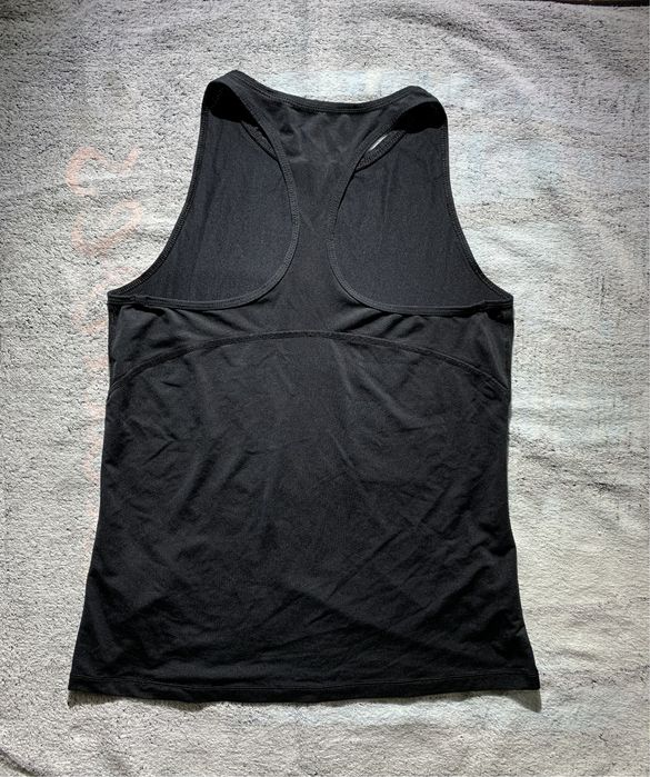 Жіноча майка Nike Dri-Fit