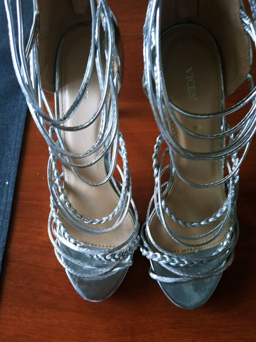 buty damskie srebne 39 paseczki z pięta