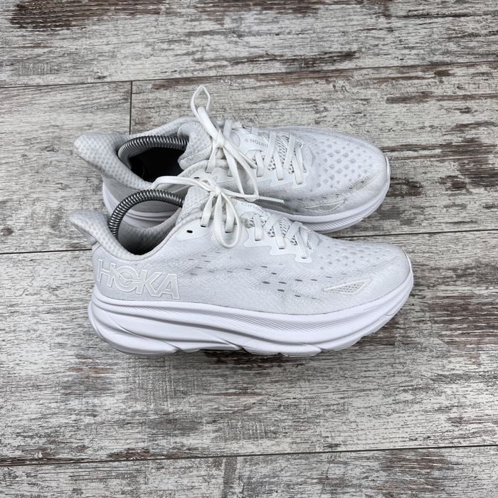 Кросівки Hoka Clifton 9 1132211 розмір 38 оригінал