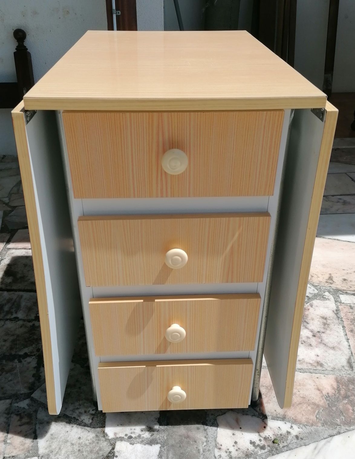 Mesa de cozinha desdobrável
