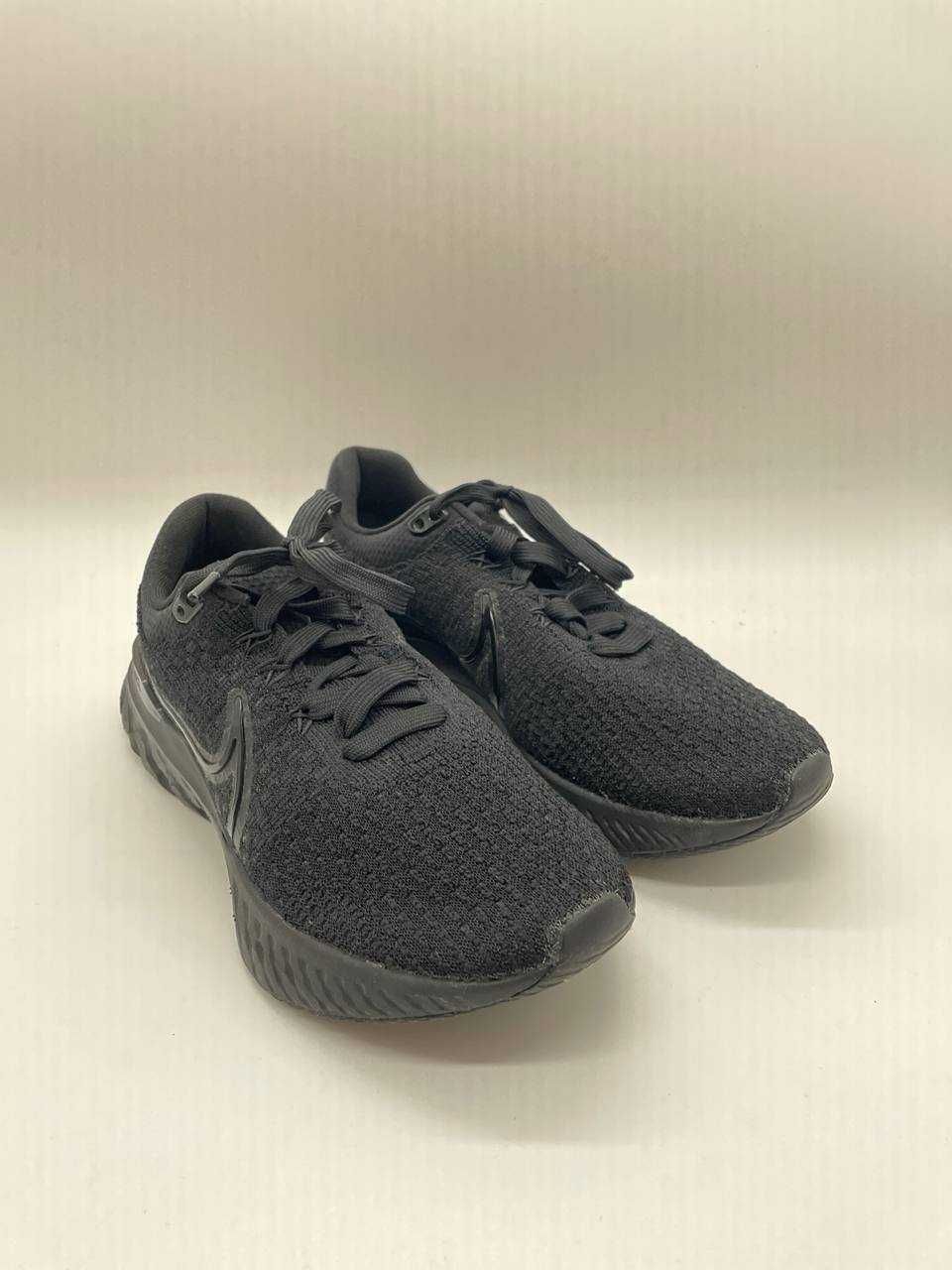 Оригінальні бігові кросівки Nike React Infinity Run Flyknit 3