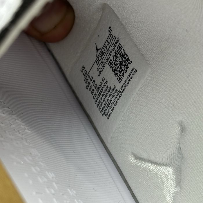 Чоловічі слайдери Air Jordan Play Slide White Dc9835-110 тапки, капці