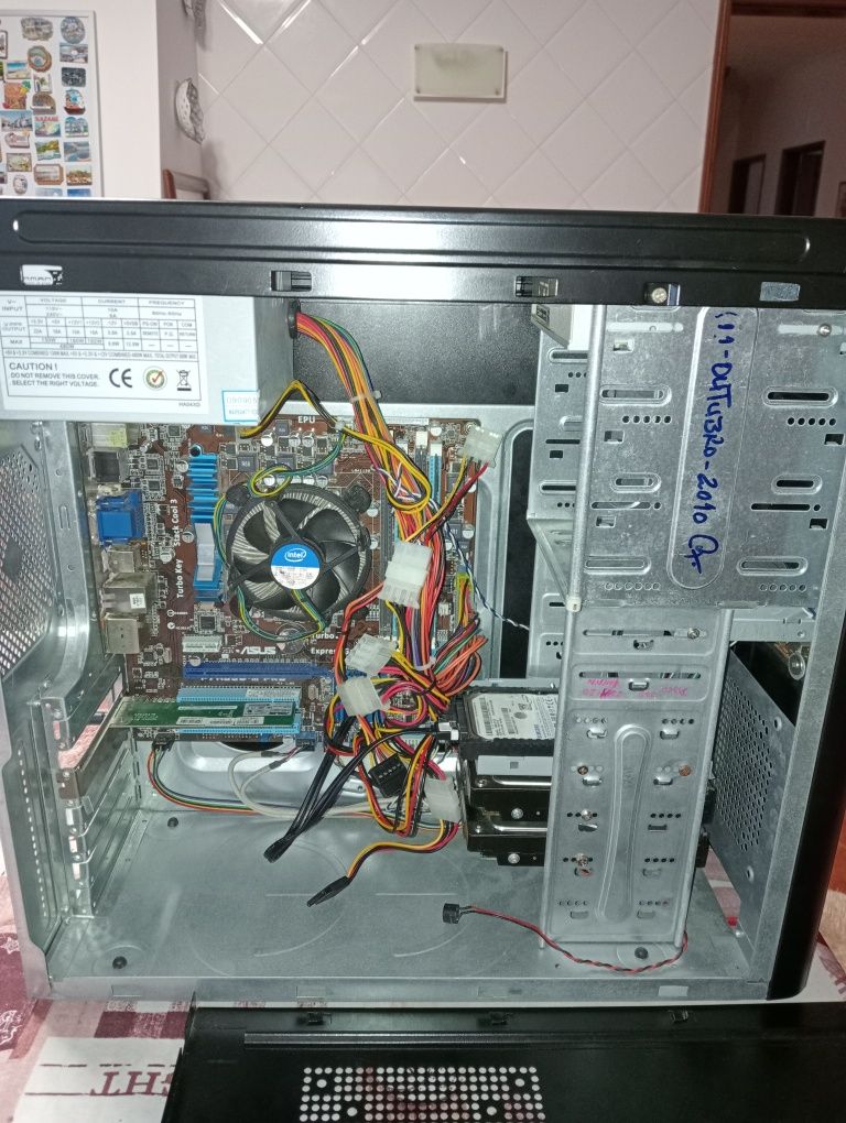 Caixa de computador ASUS