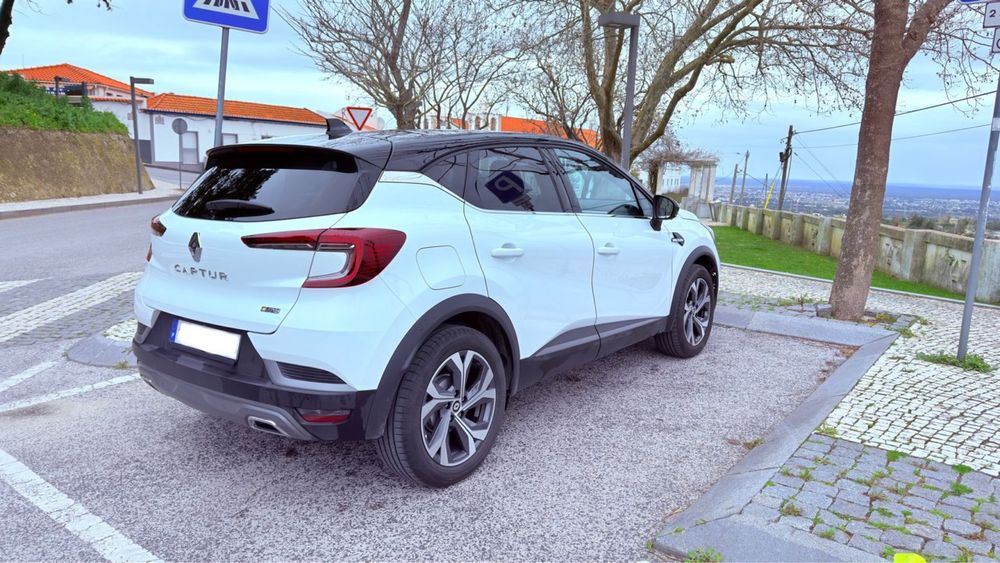 Renault Captur Rs Line com poucos kms