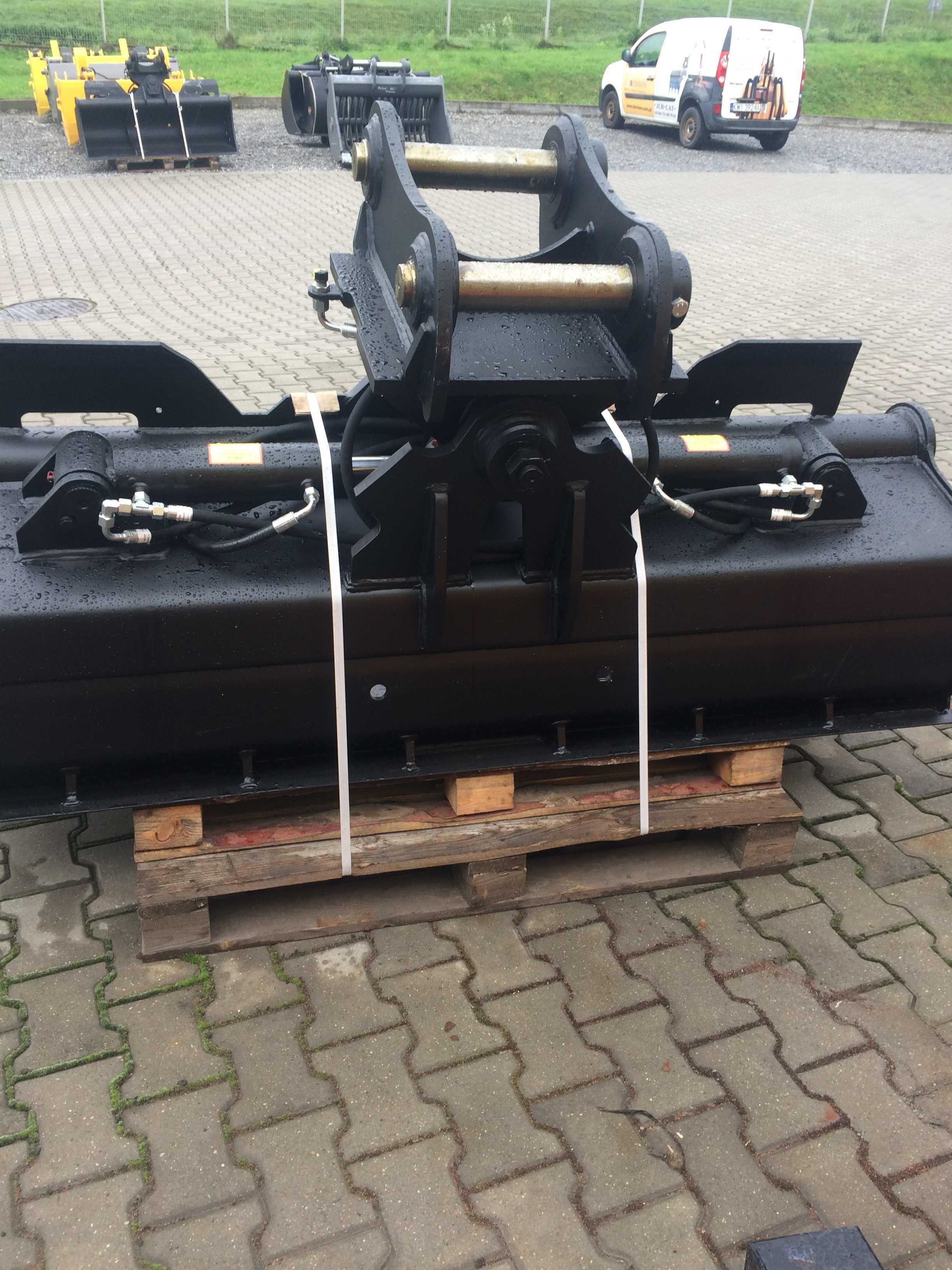 Łyżka hydrauliczna 180  cm JCB JS 130   13 do 18 ton