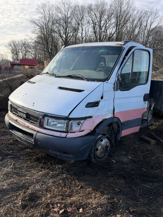 Продам Івеко заломало раму  мотор добрий так як нафото продам
