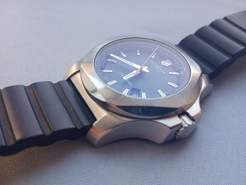 Часы Victorinox I.N.O.X.