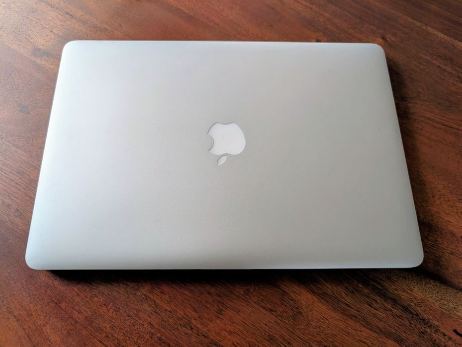 Apple MacBook Pro 15,4” Intel i7 16GB RAM 251GB SSD