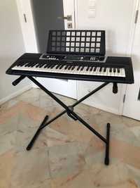 Teclado Yamaha YPT-210