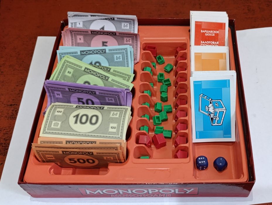 Детская игра "Монополия"