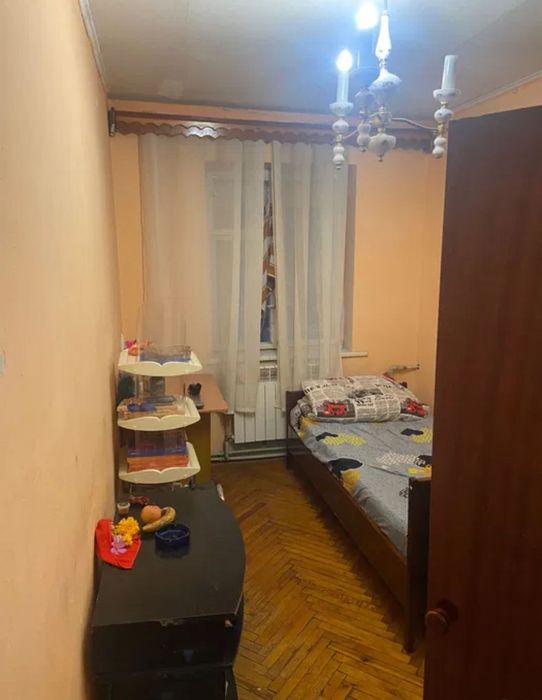 Продається 3 кім. квартира напроти гіпермармаркету «Дастор»