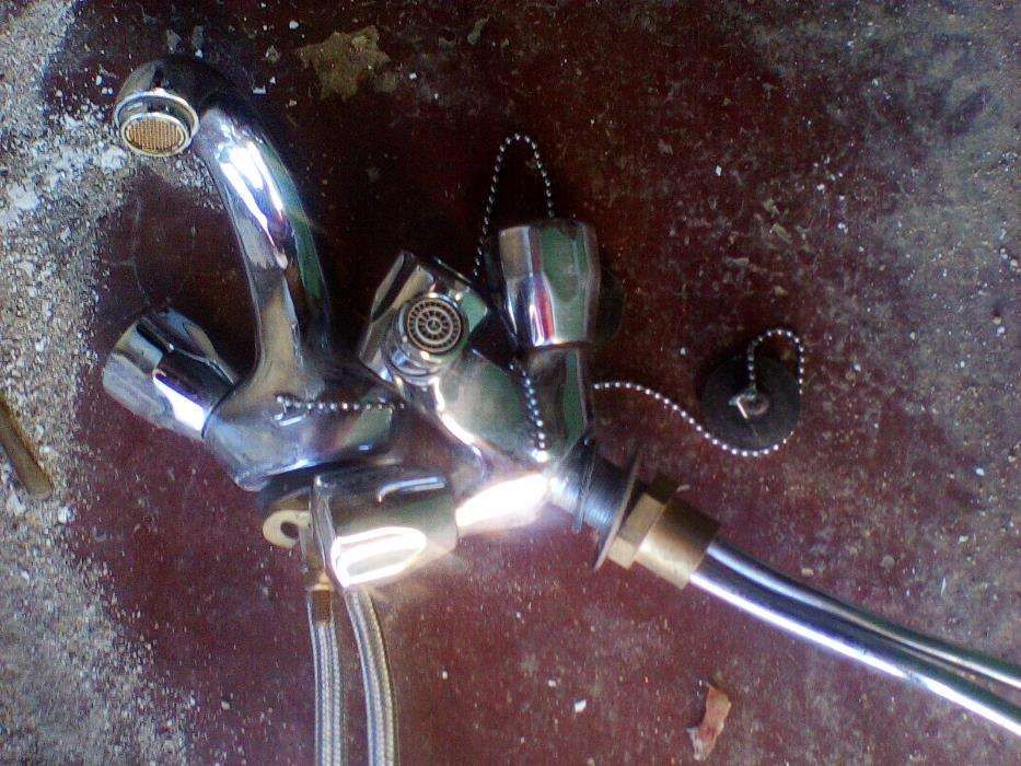 torneiras misturadoras de casa de banho