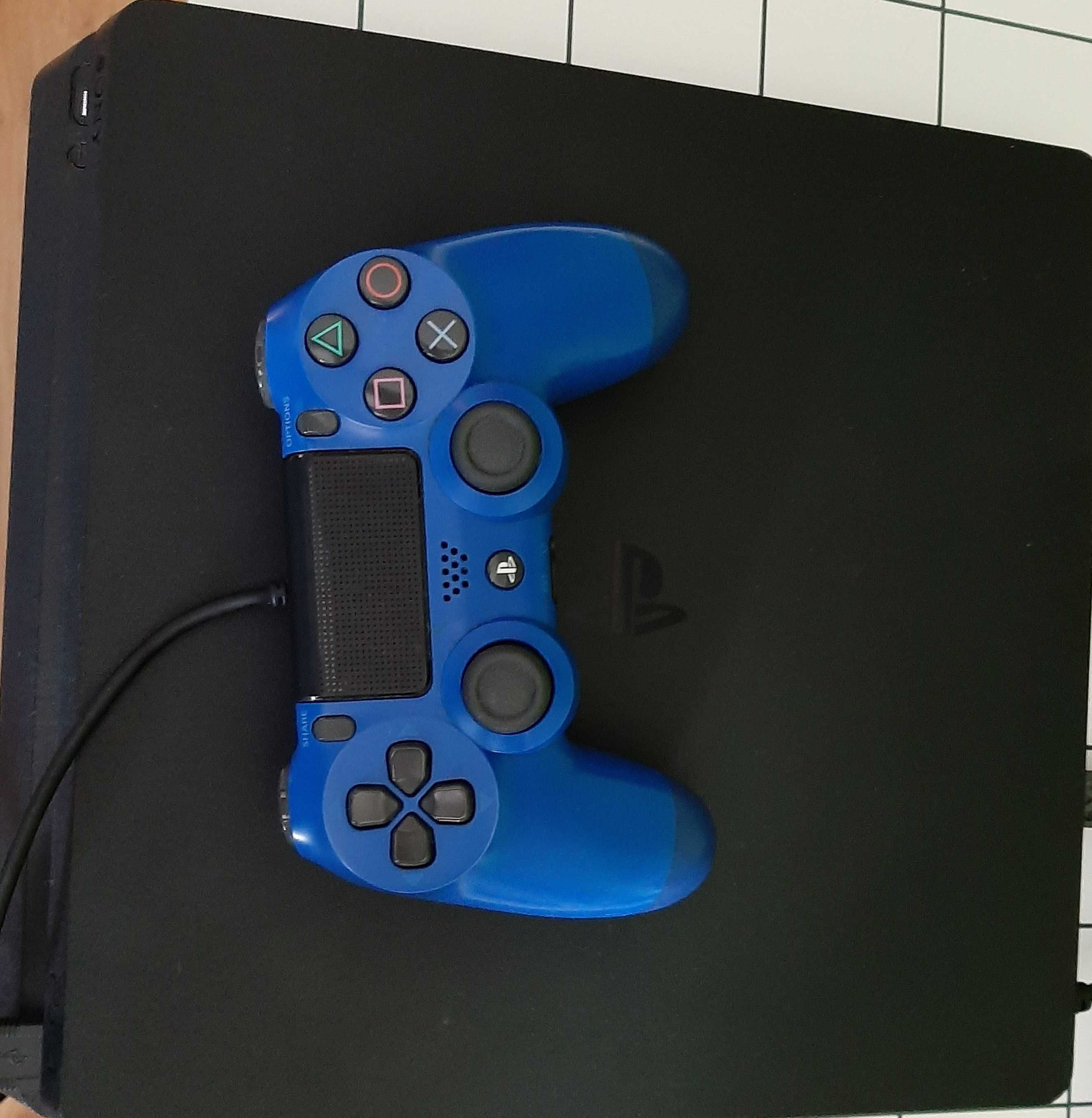 PS4 em ótimo estado