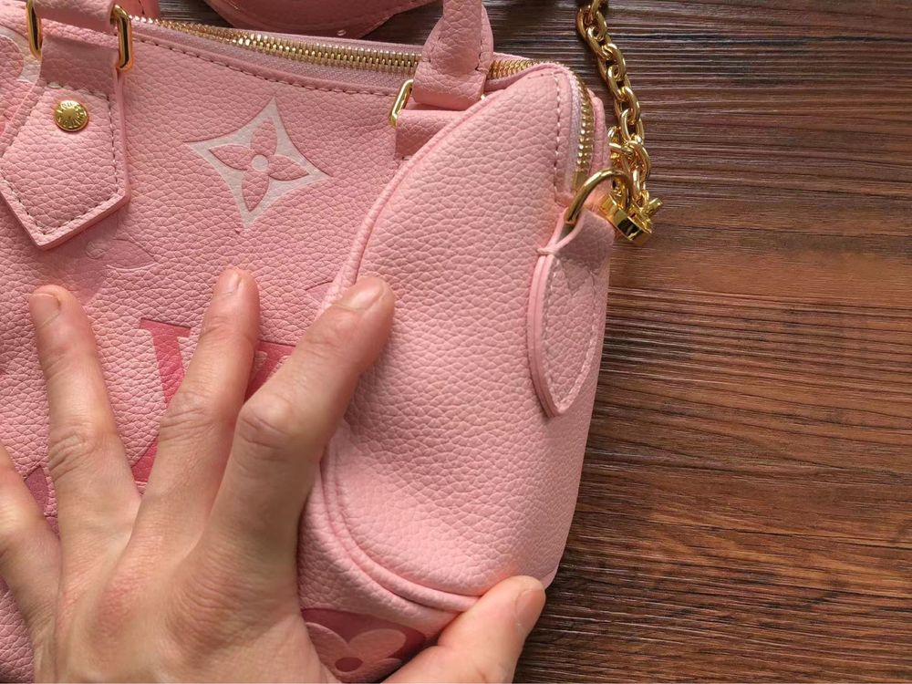 Torebka Na Ramię Różowa Louis Vuitton LV