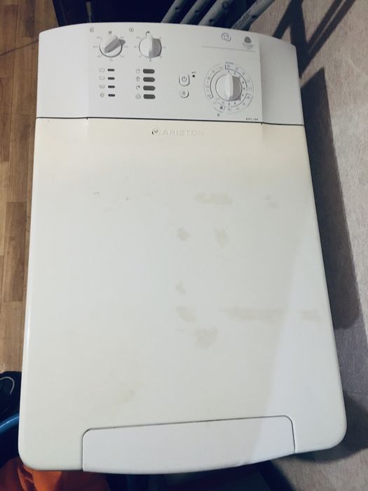 Стиральная машинка пральна машина Ariston AVTL 83 с верхней загрузкой