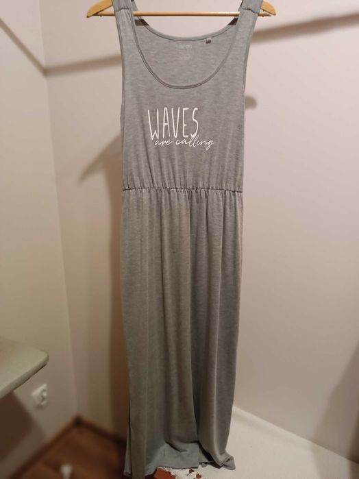 Długa sukienka na lato