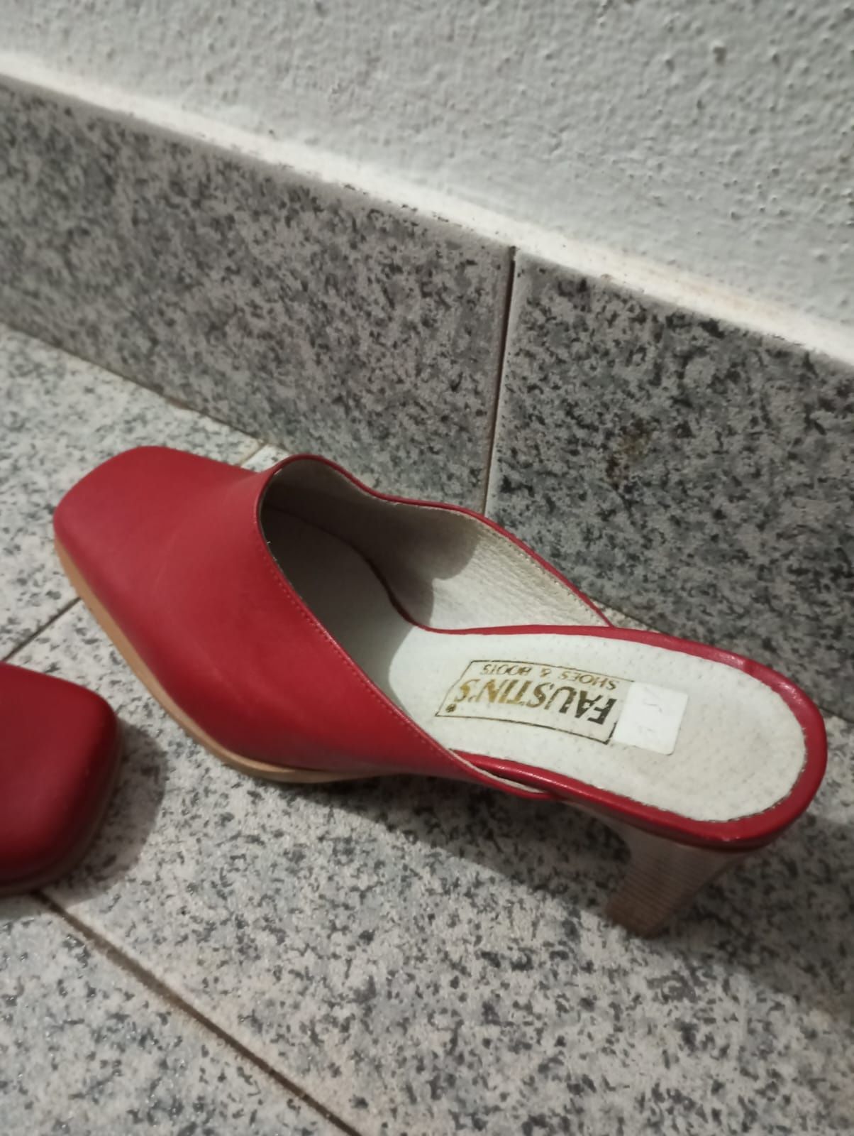 Sapatos FAUSTIN'S Tamanho 36